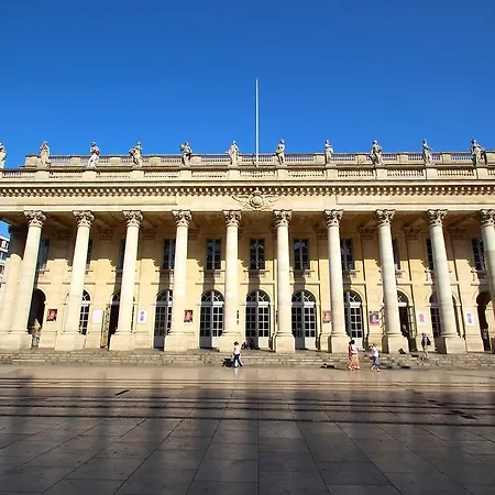 La Rousselle Apartment Bordeaux